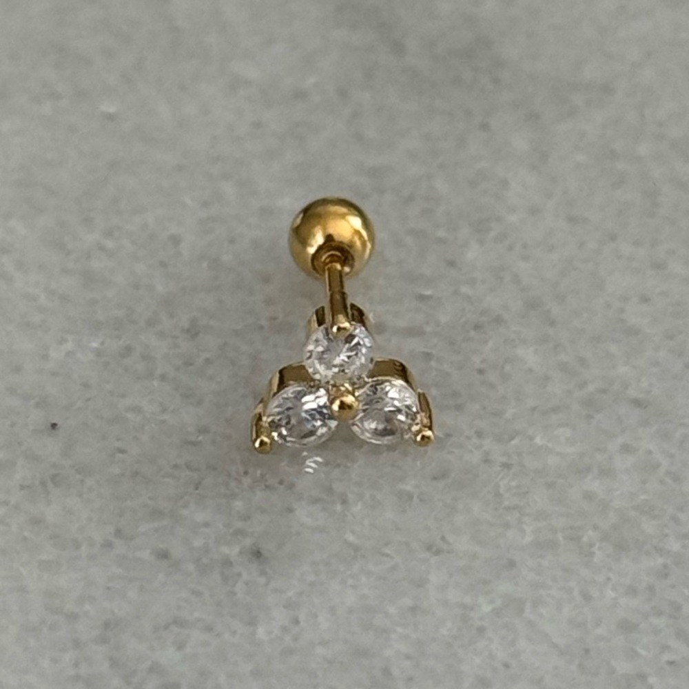 Gold Flower Small Cartilage Earring Brand New 

Gold Plated Sterling Silver